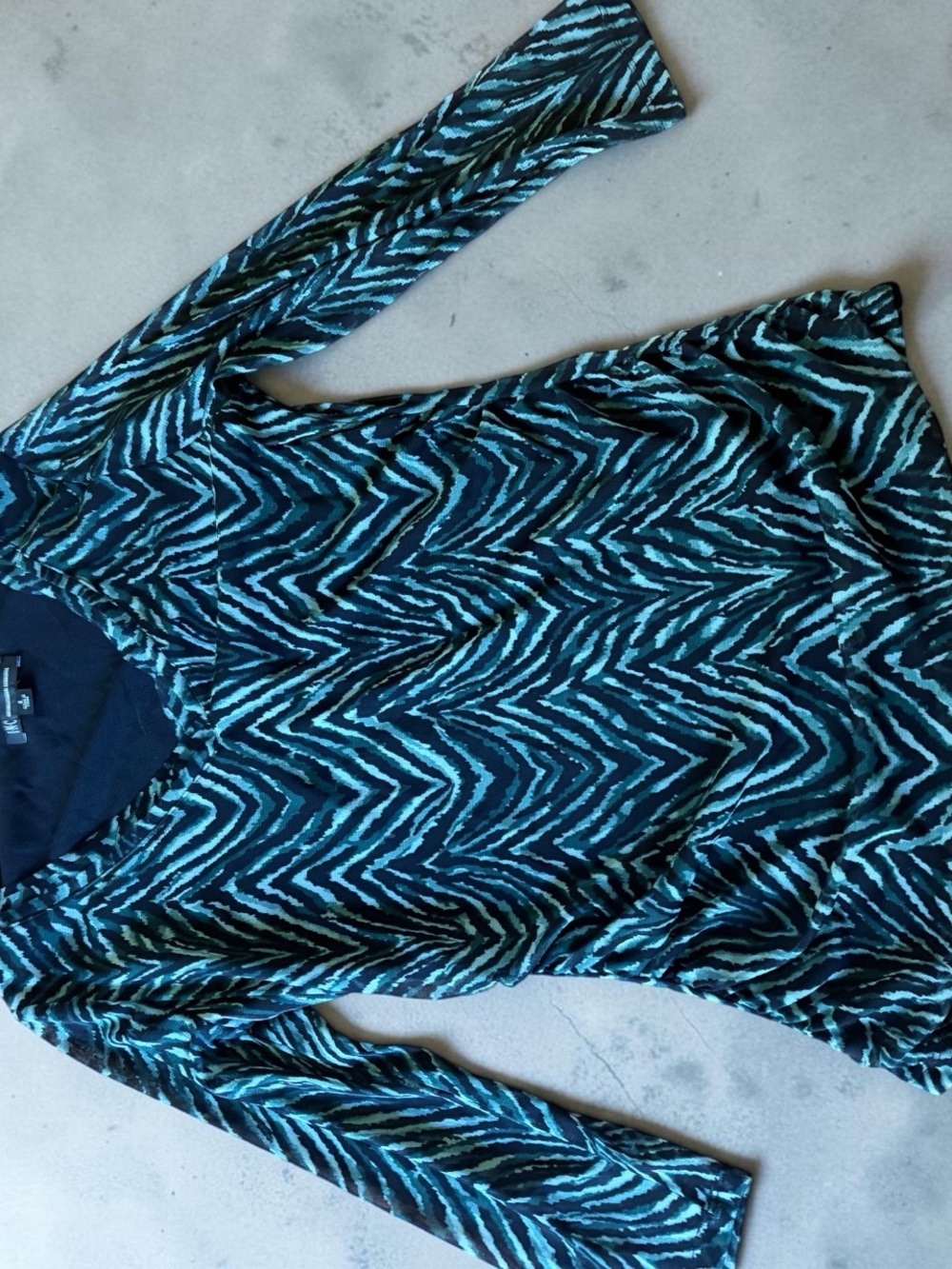 INC International Concepts Teal and Black Patterned Long Sleeve Blouse